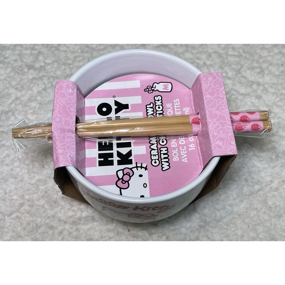 NWT SANRIO HELLO KITTY STRAWBERRY CERAMIC 16 oz RAMEN NOODLE BOWL & CHOPSTICKS